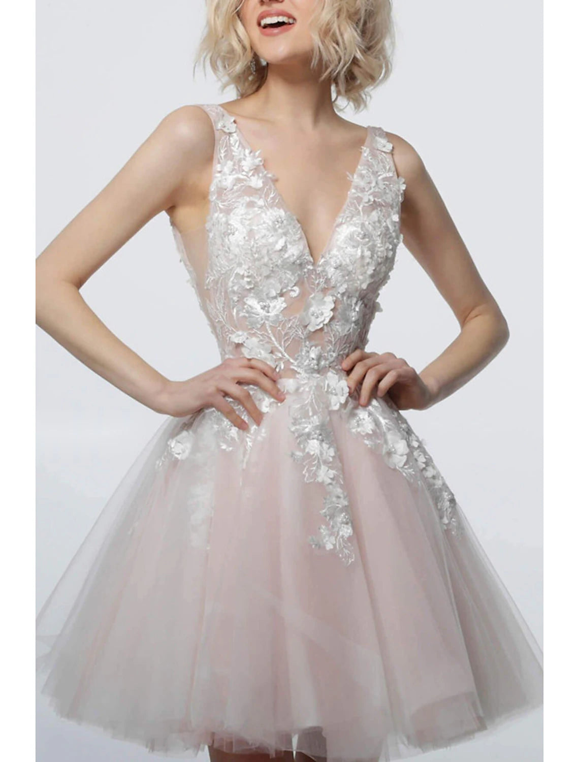 Abiti da cocktail a trapezio, graziosi abiti da laurea, quinceanera, corti/mini, senza maniche, scollo a V, in tulle con applicazioni